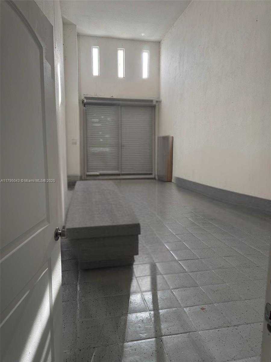Small Image of 5779 NORTH WEST 151ST ST, Miami Lakes Number 9