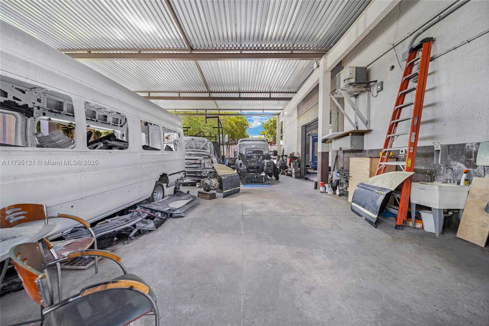 Small Image of 3082 NORTH WEST 62ND ST, Miami Number 15