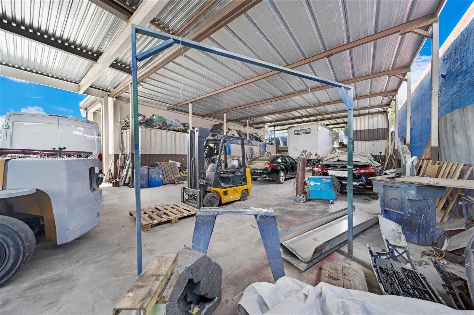 Small Image of 3082 NORTH WEST 62ND ST, Miami Number 27