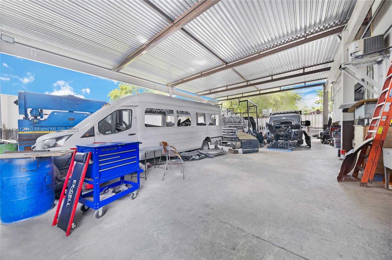 Small Image of 3082 NORTH WEST 62ND ST, Miami Number 31