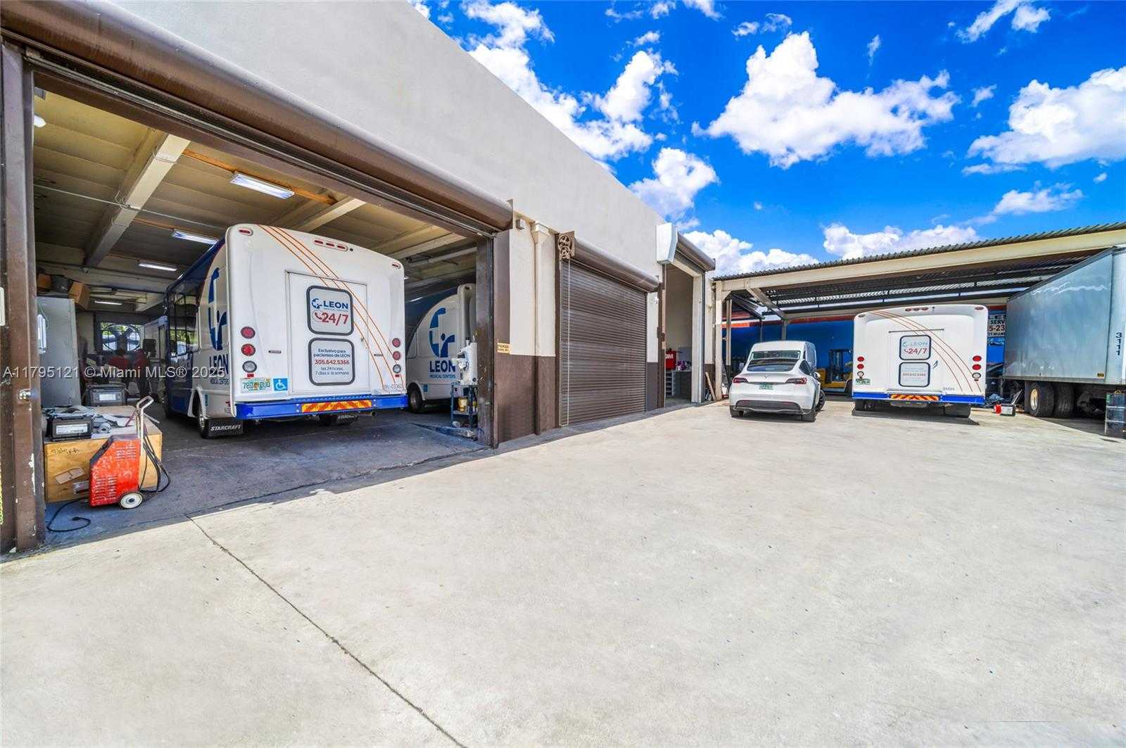 Small Image of 3082 NORTH WEST 62ND ST, Miami Number 40