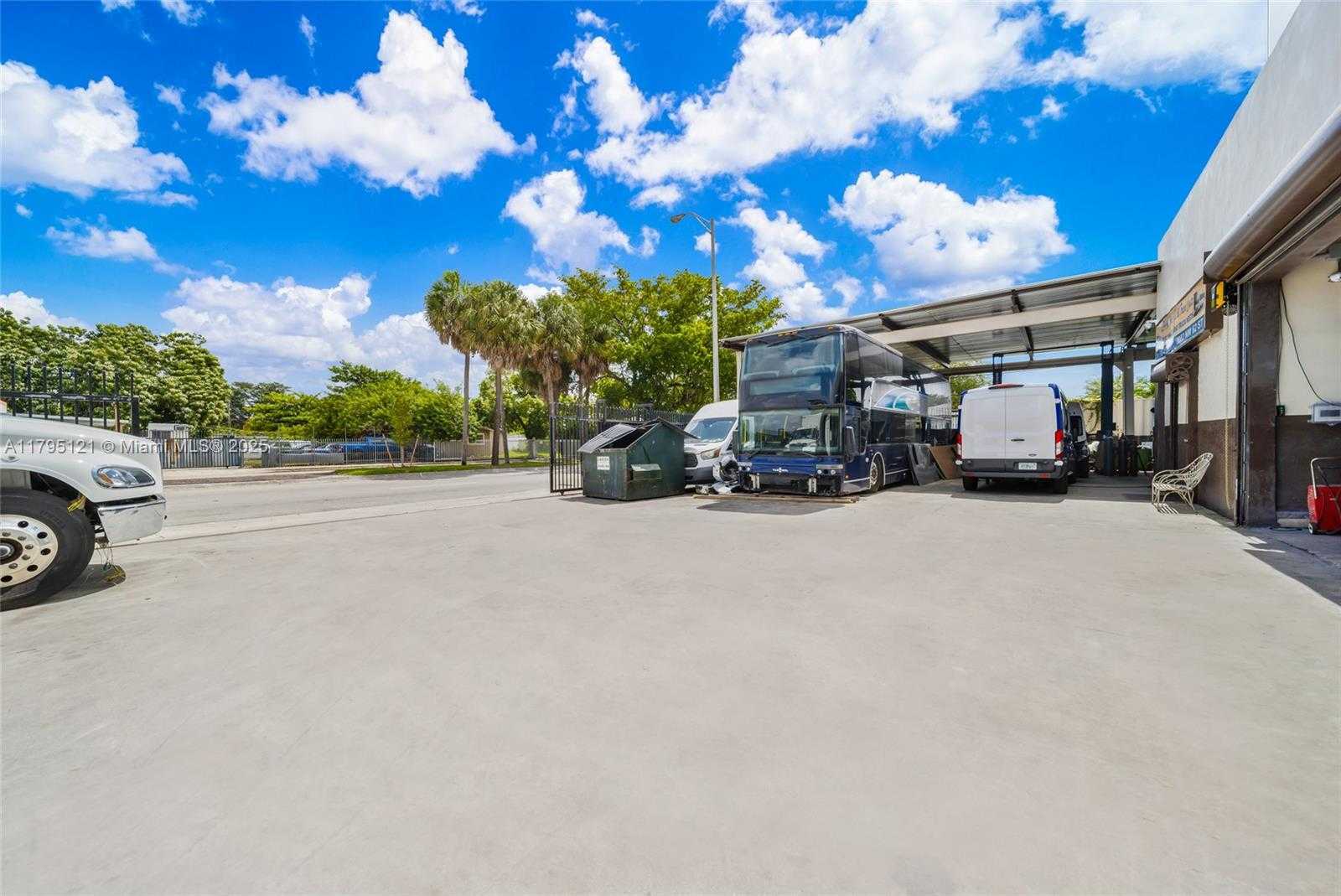 Small Image of 3082 NORTH WEST 62ND ST, Miami Number 5