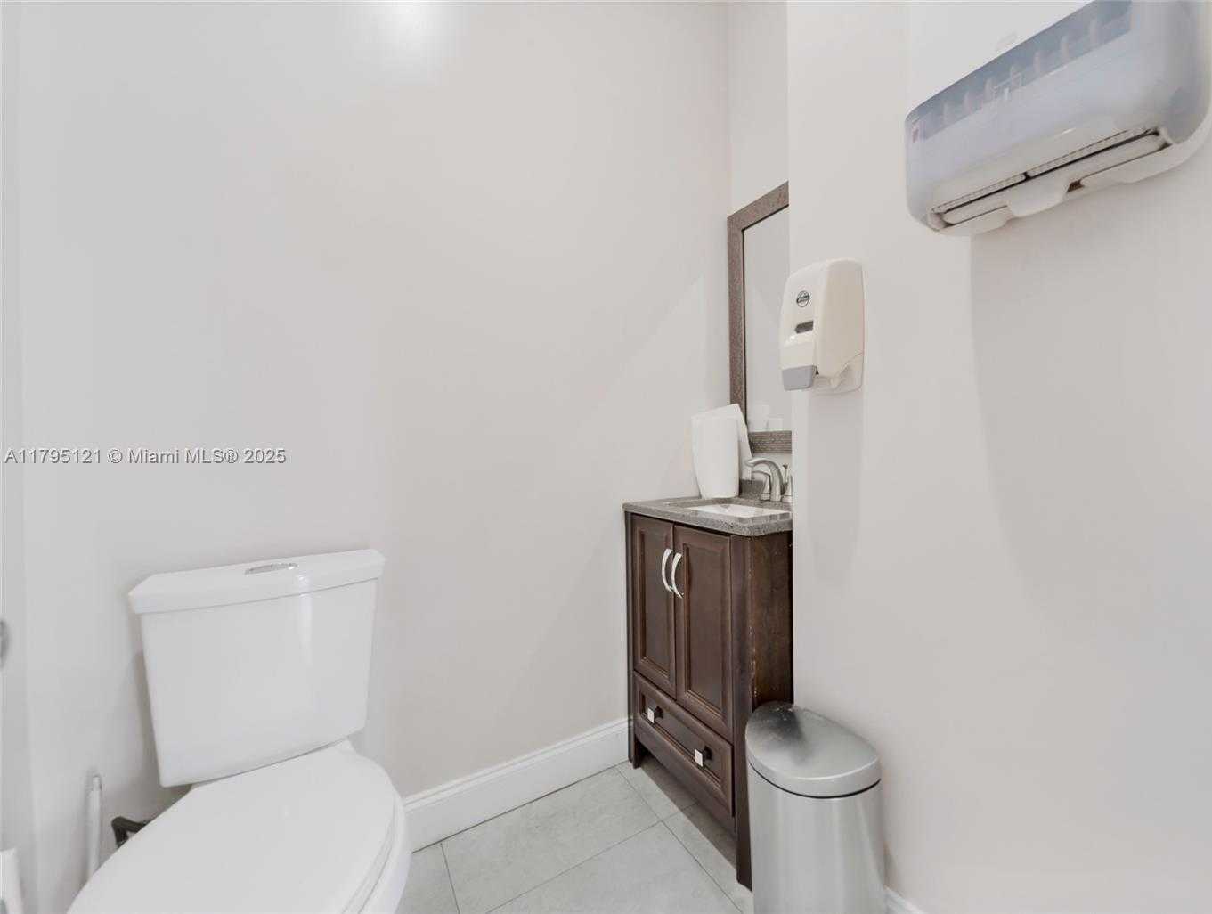 Small Image of 3082 NORTH WEST 62ND ST, Miami Number 64