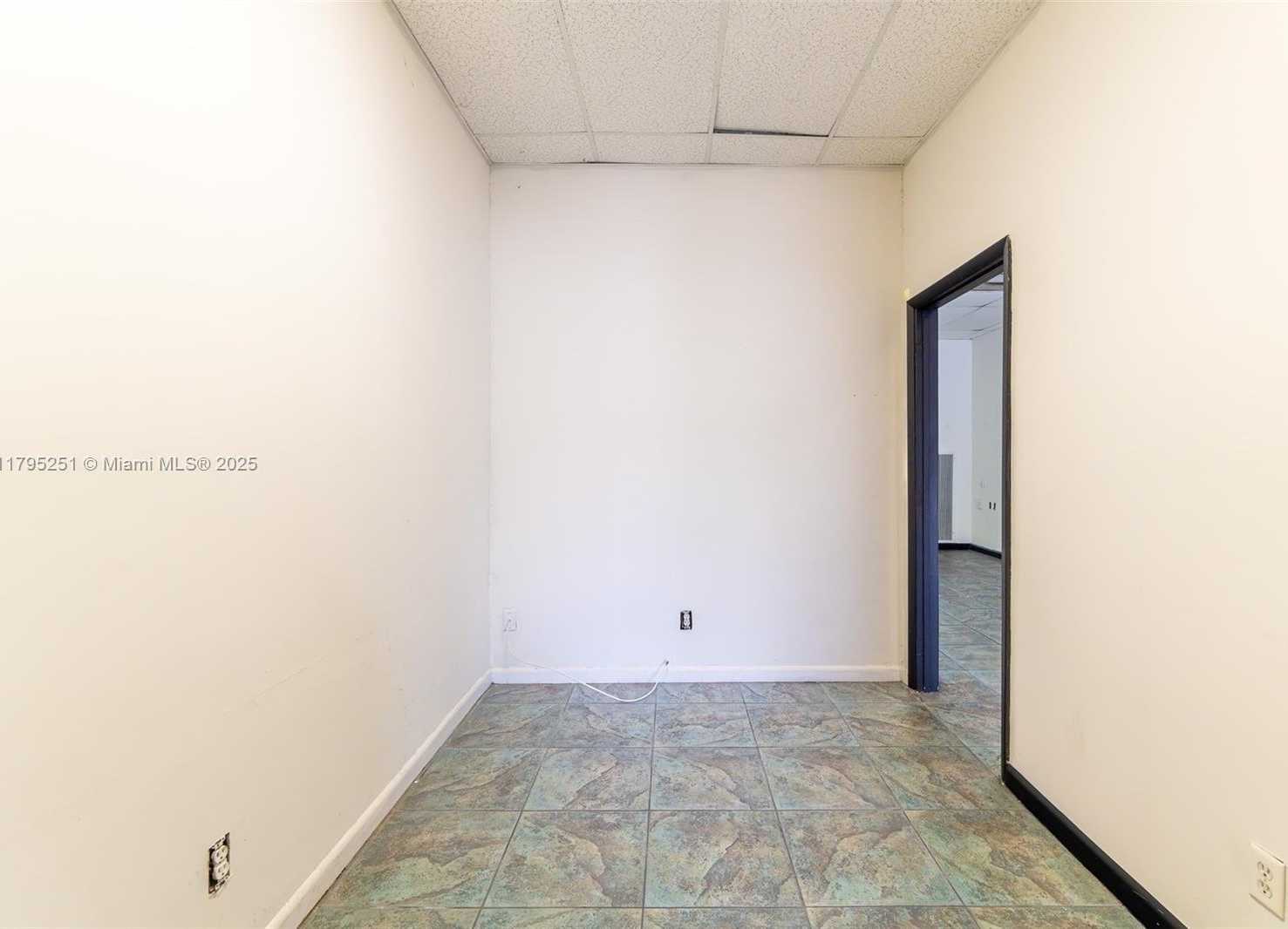 Small Image of 1420 SOUTH WEST 12TH AVE #1422, Pompano Beach Number 11