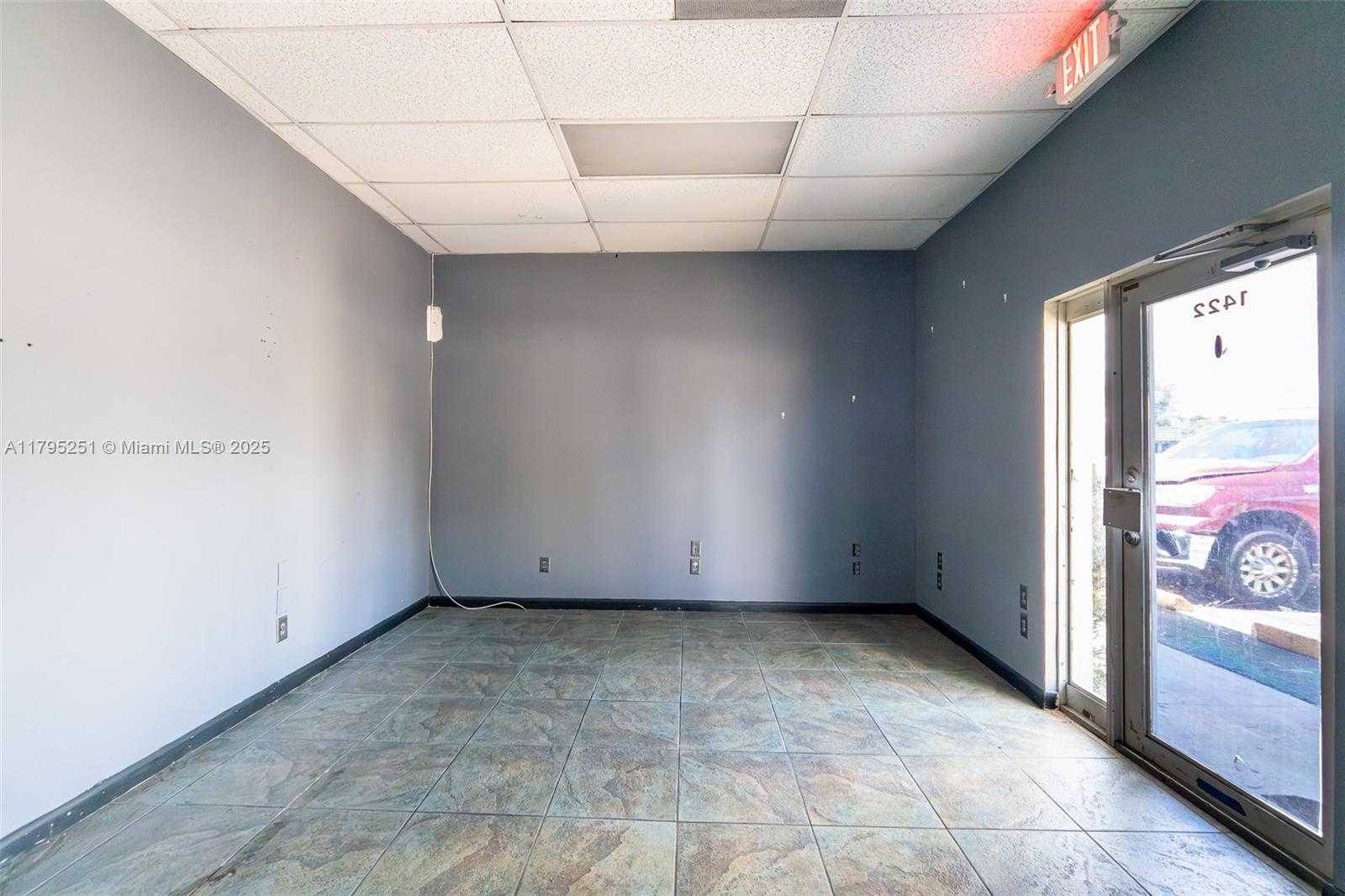 Small Image of 1420 SOUTH WEST 12TH AVE #1422, Pompano Beach Number 5