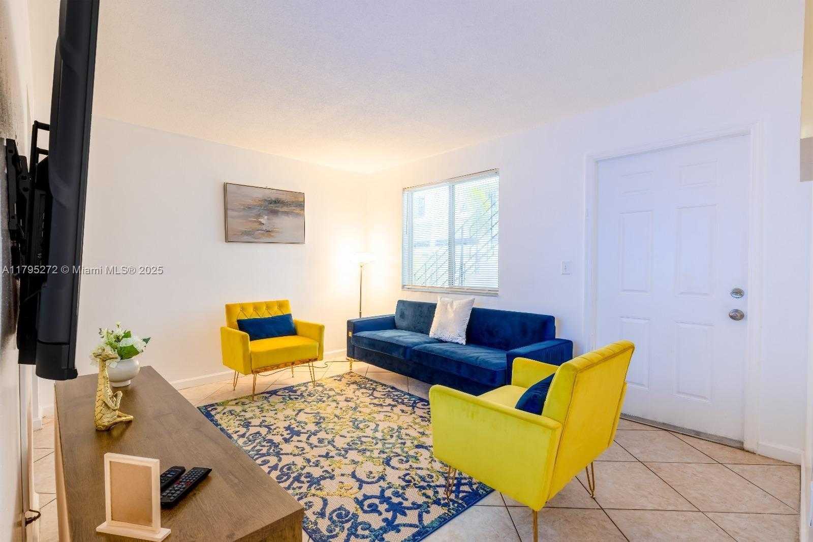 Small Image of 828 SOUTH WEST 2ND ST, Miami Number 10