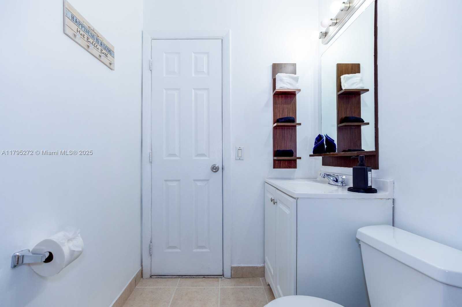 Small Image of 828 SOUTH WEST 2ND ST, Miami Number 15