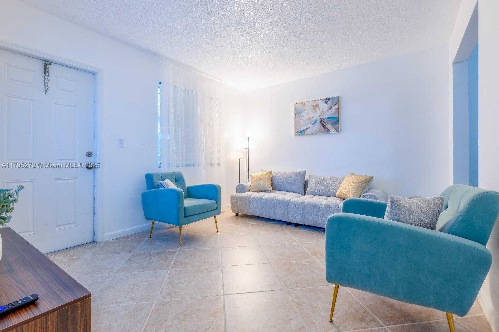 Small Image of 828 SOUTH WEST 2ND ST, Miami Number 16