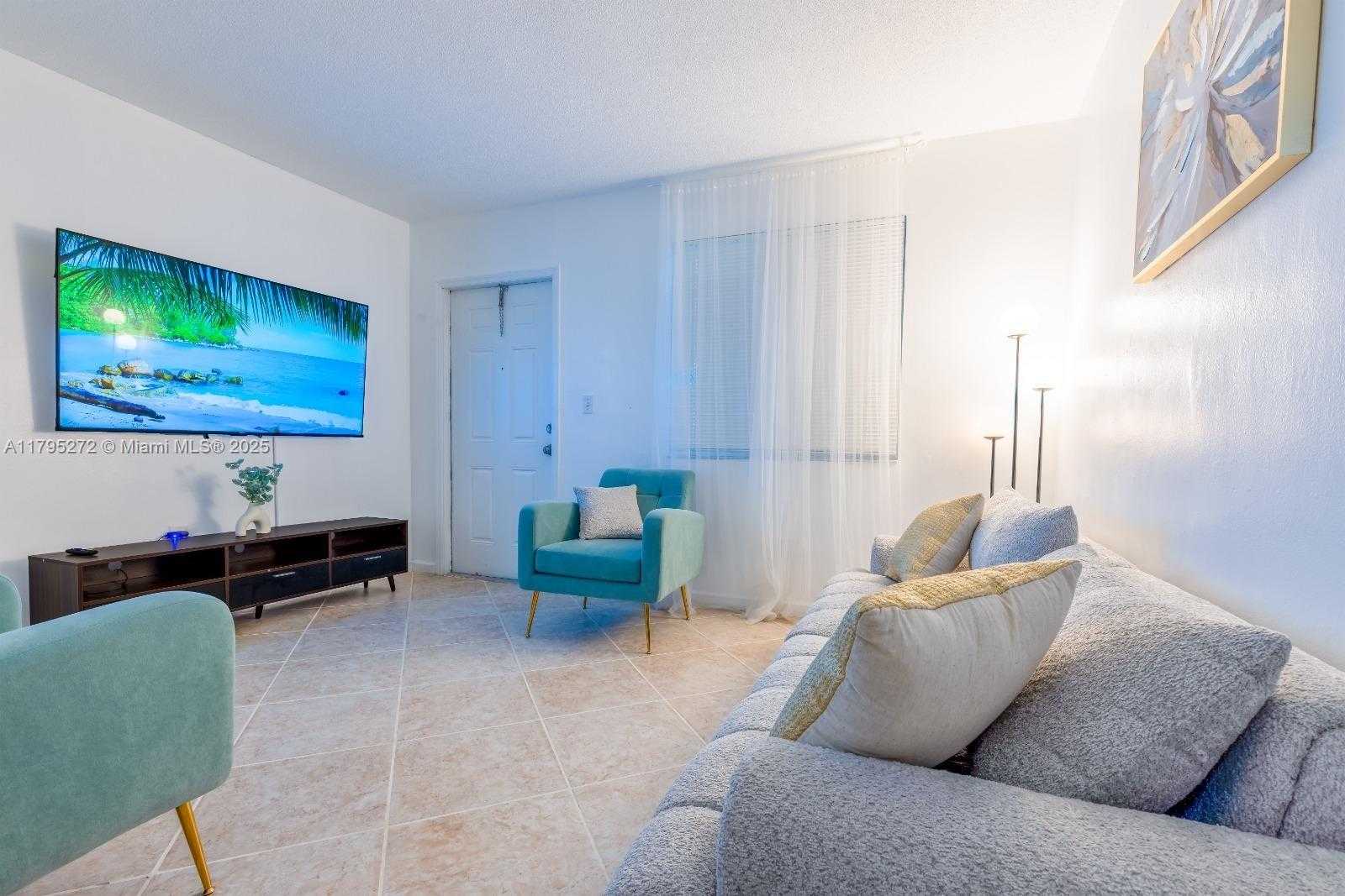 Small Image of 828 SOUTH WEST 2ND ST, Miami Number 18