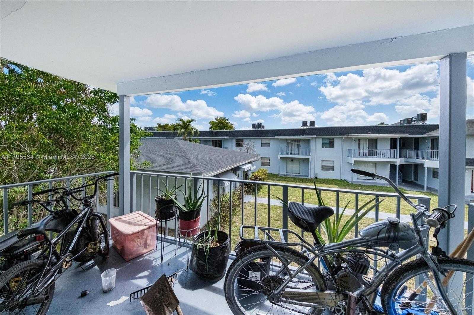 Small Image of 2221 NORTH WEST 58TH AVE, Lauderhill Number 18