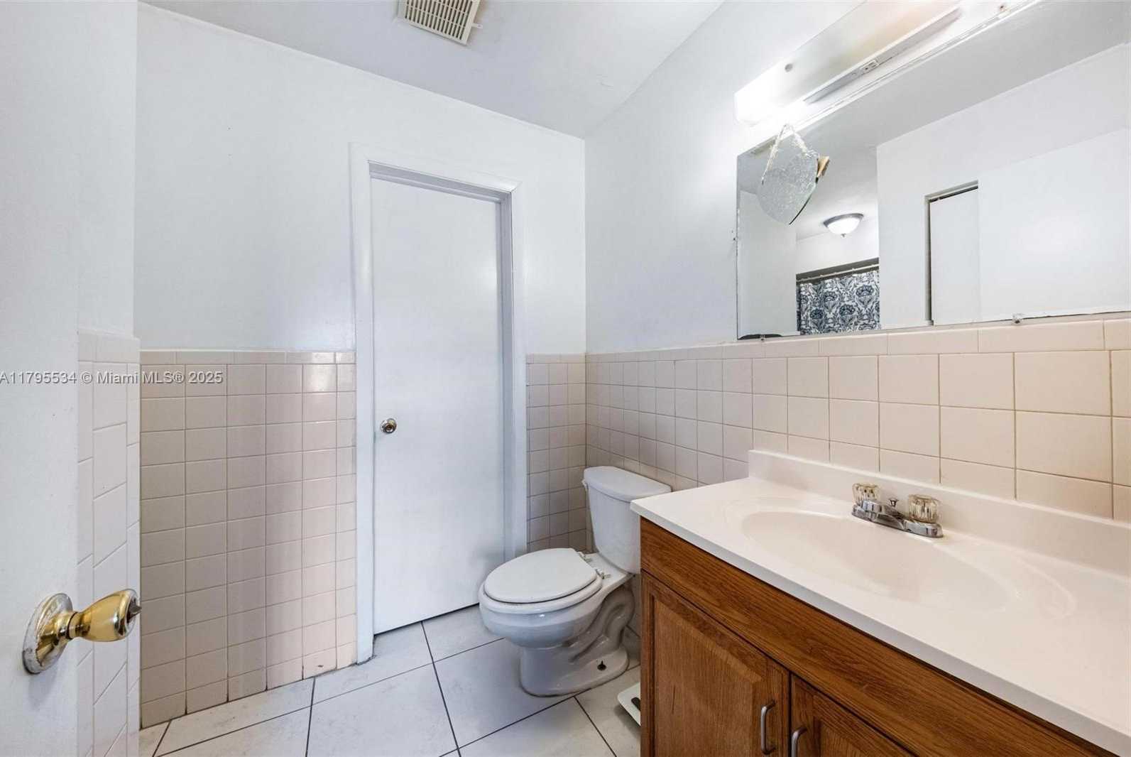 Small Image of 2221 NORTH WEST 58TH AVE, Lauderhill Number 29