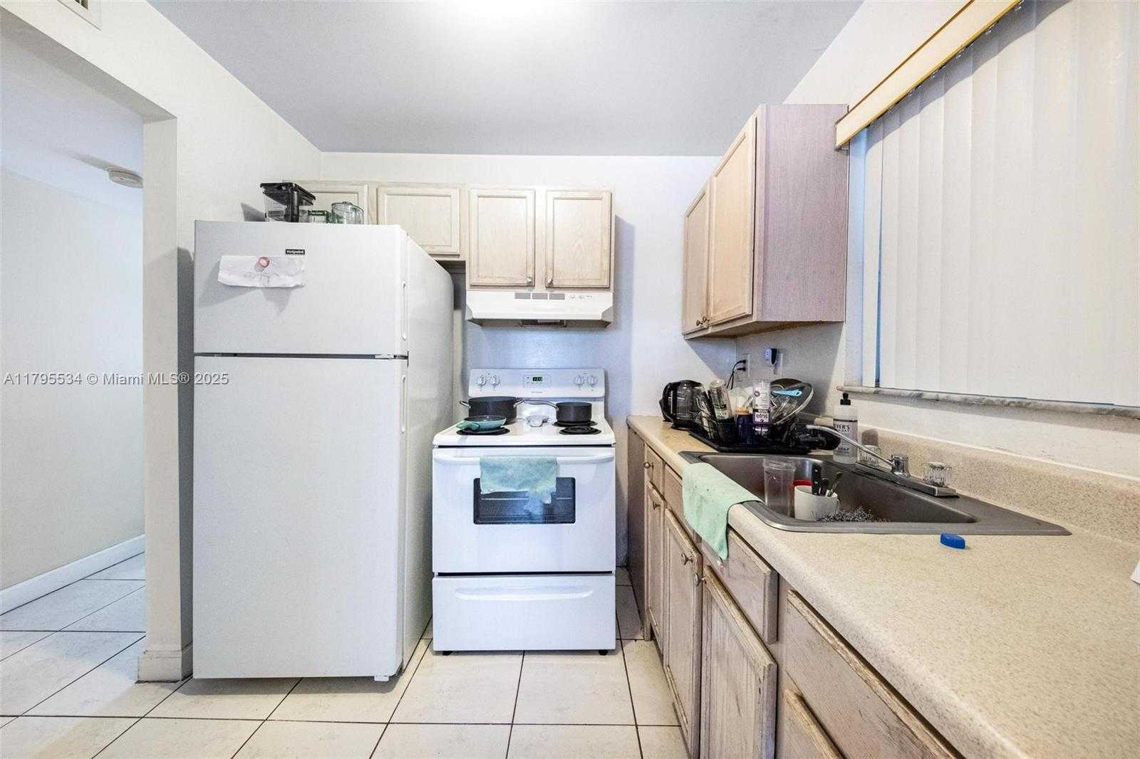 Small Image of 2221 NORTH WEST 58TH AVE, Lauderhill Number 36