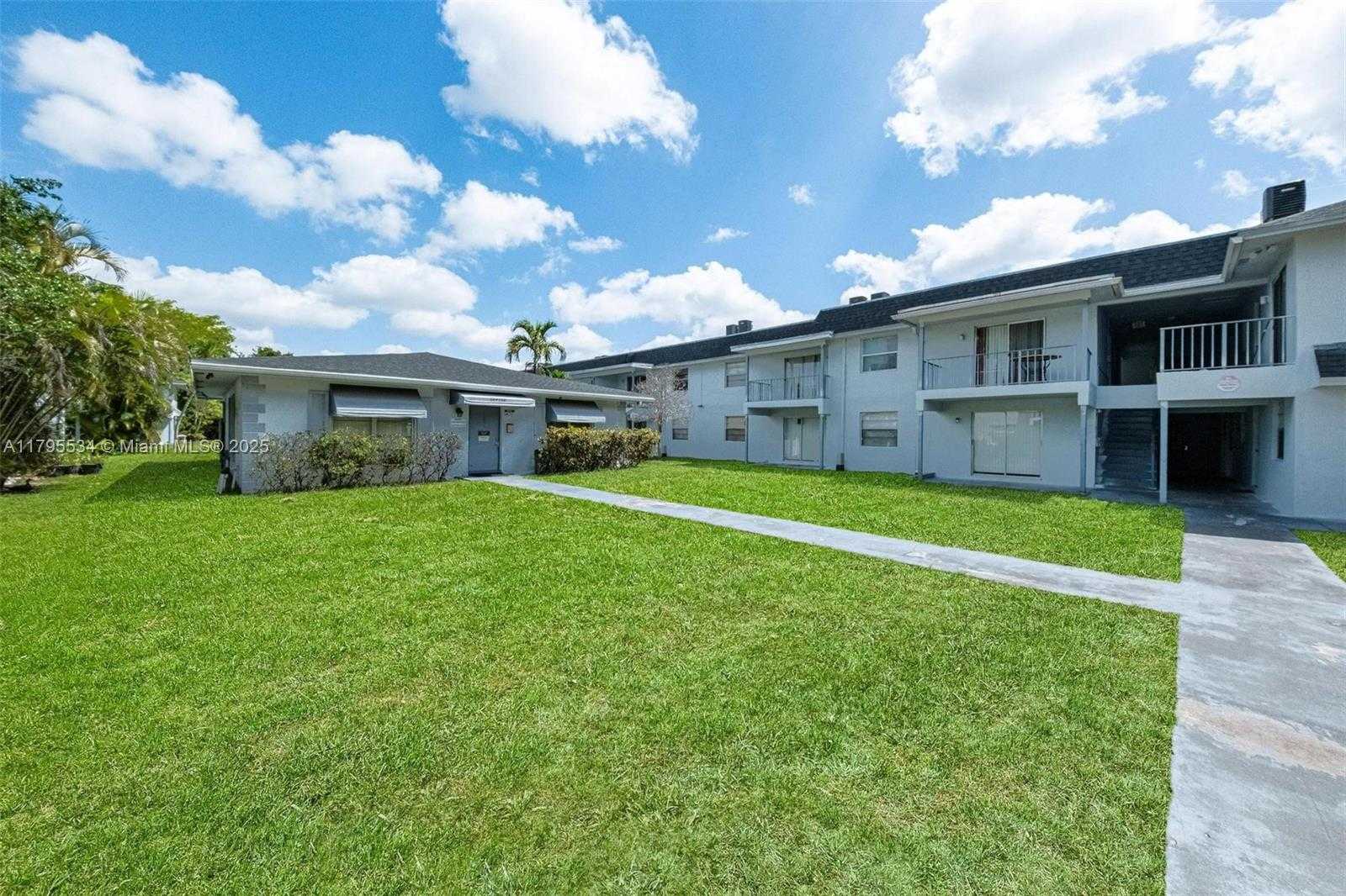 Small Image of 2221 NORTH WEST 58TH AVE, Lauderhill Number 5