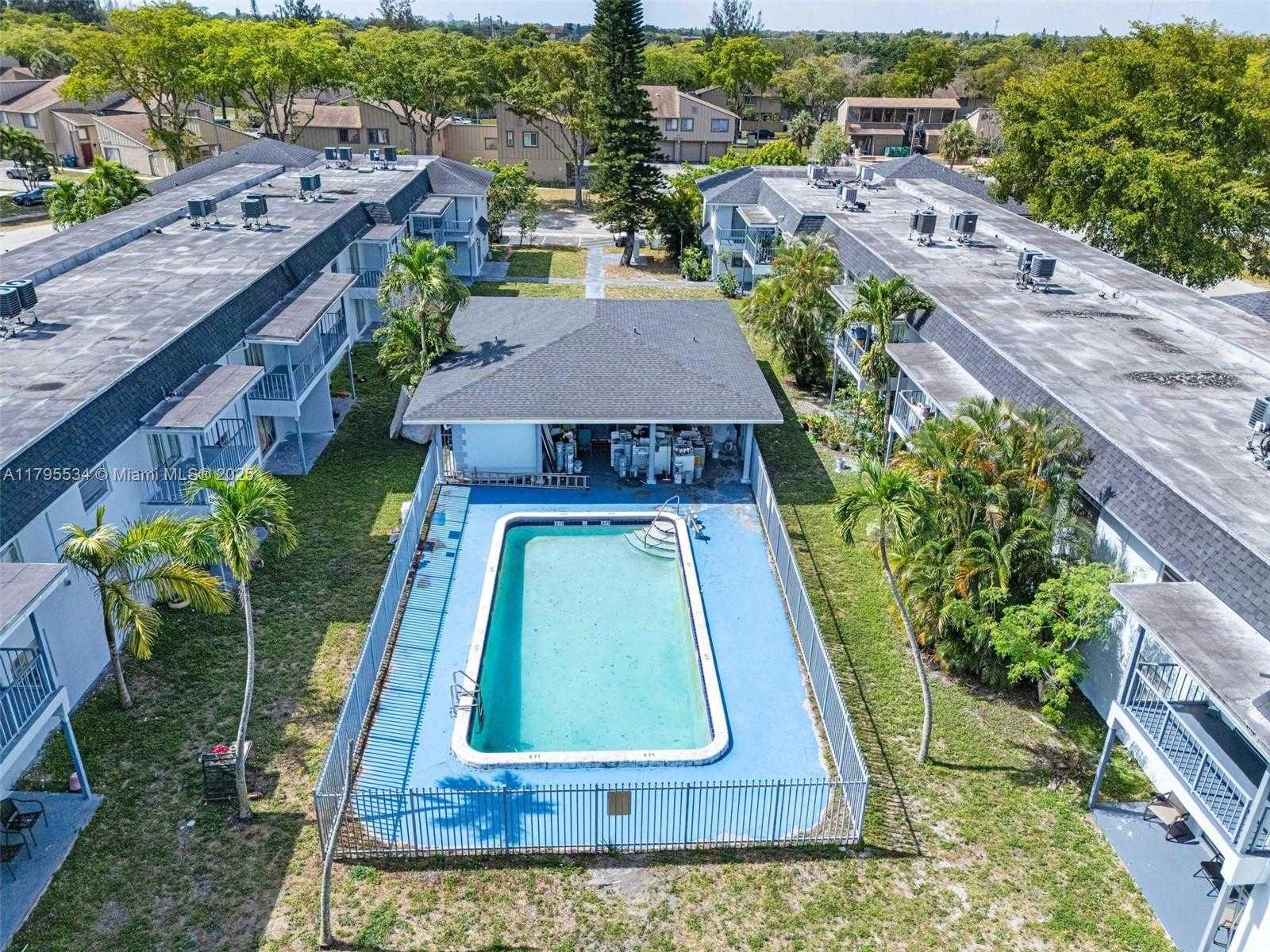 Small Image of 2221 NORTH WEST 58TH AVE, Lauderhill Number 7