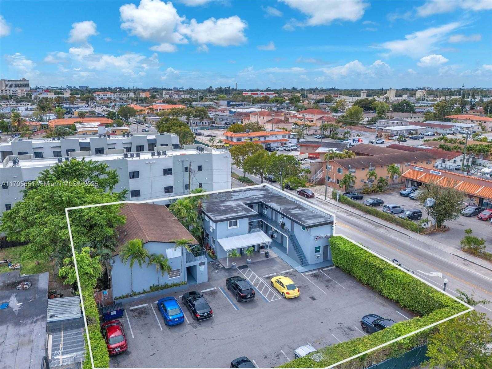 Small Image of 8 EAST 13TH ST, Hialeah Number 2