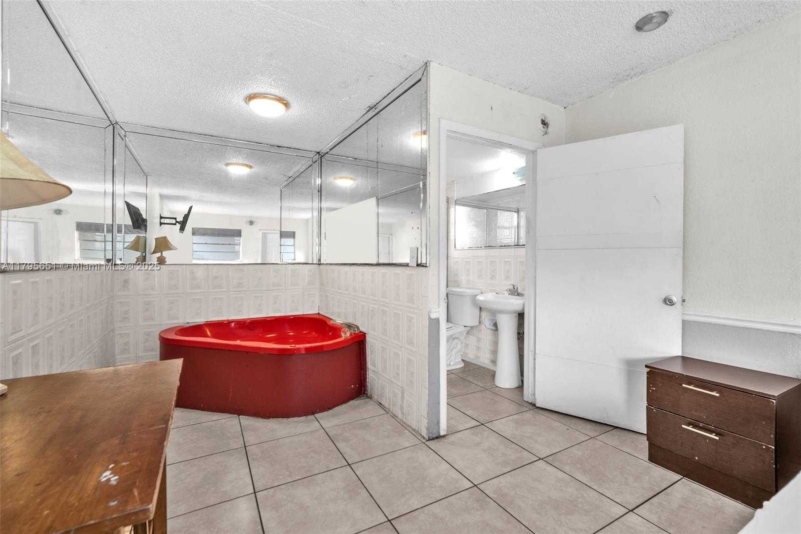 Small Image of 8 EAST 13TH ST, Hialeah Number 6