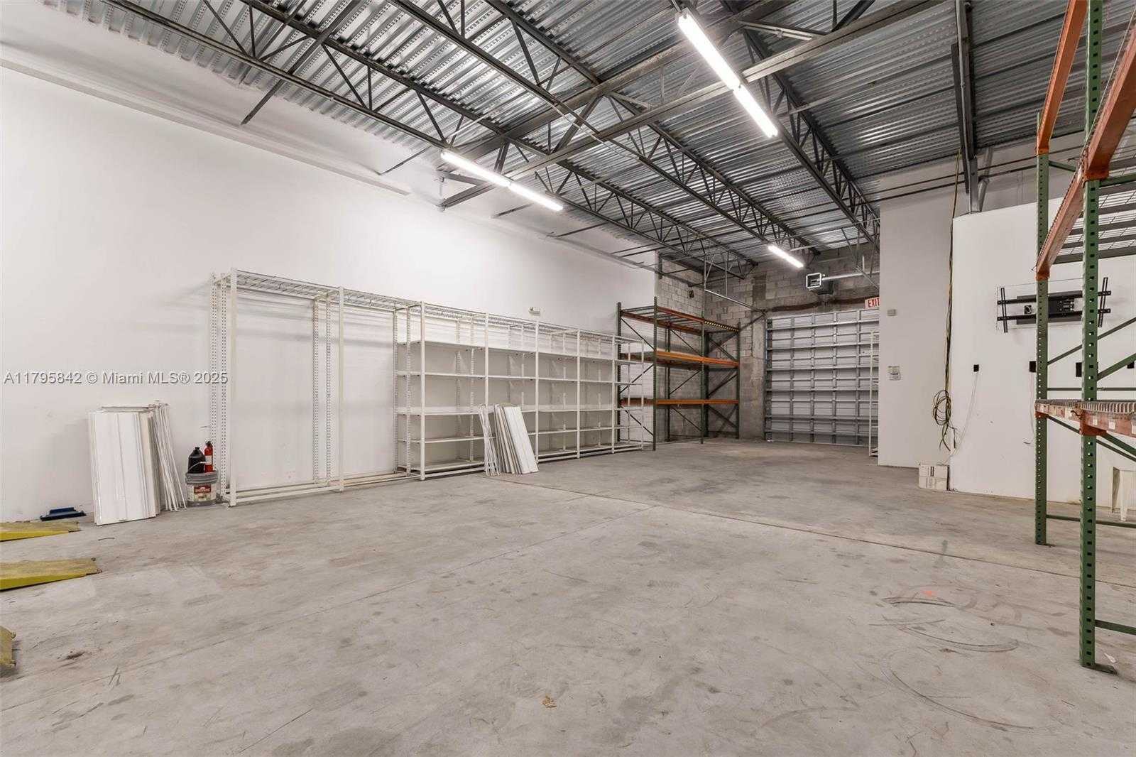 Small Image of 1480 NORTH EAST 131ST ST #103, North Miami Number 10