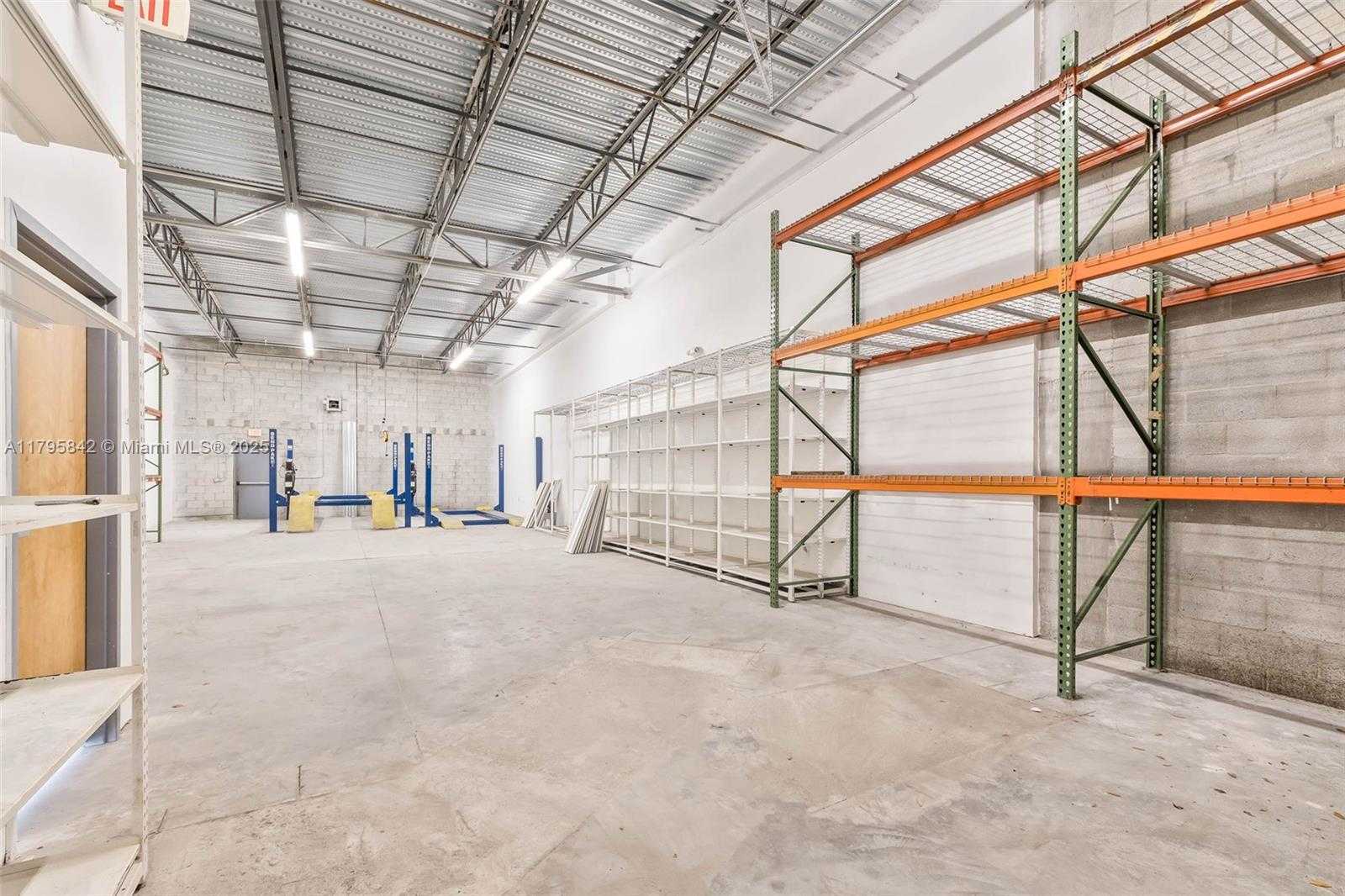 Small Image of 1480 NORTH EAST 131ST ST #103, North Miami Number 15