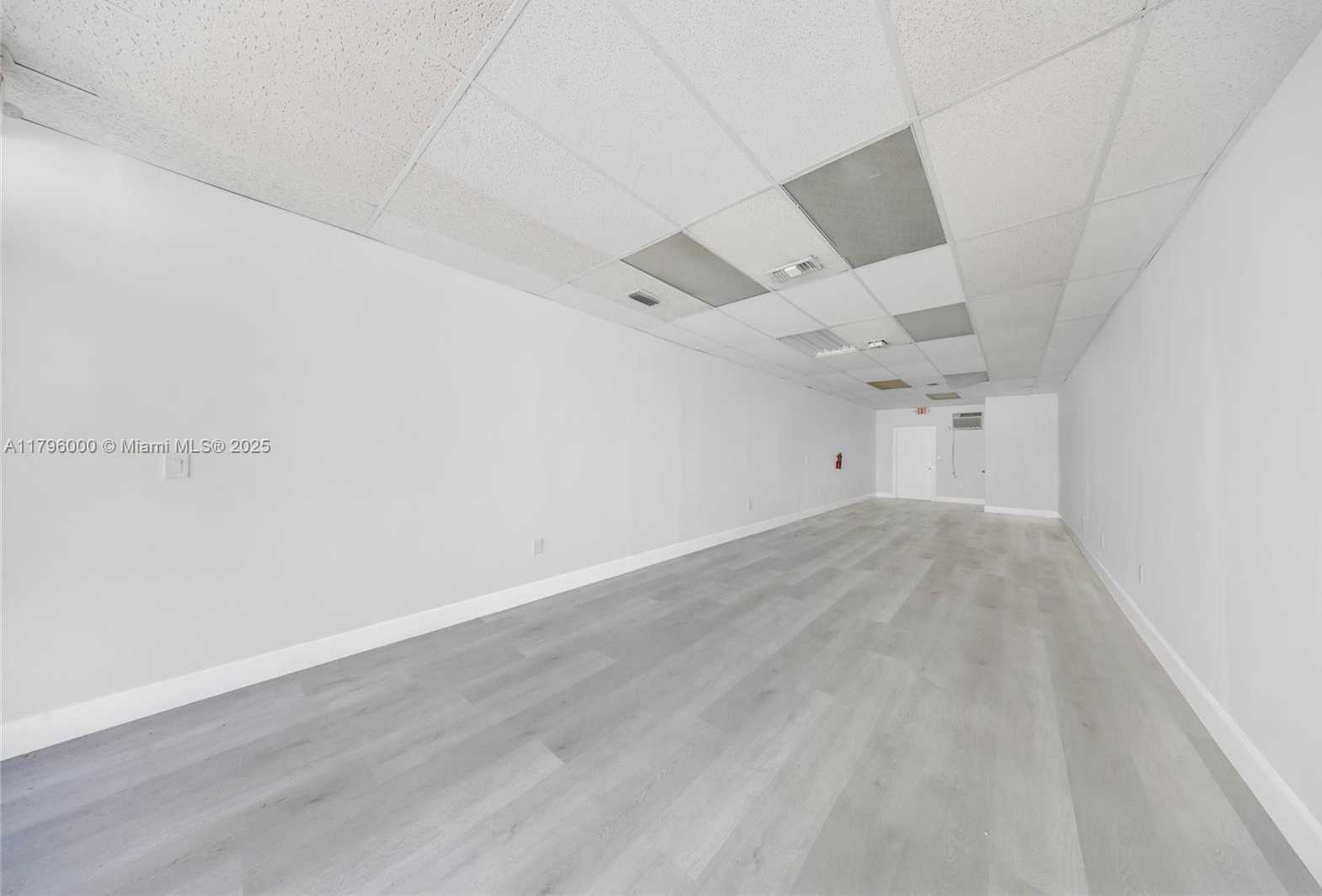 Small Image of 752 WEST FLAGLER ST, Miami Number 11