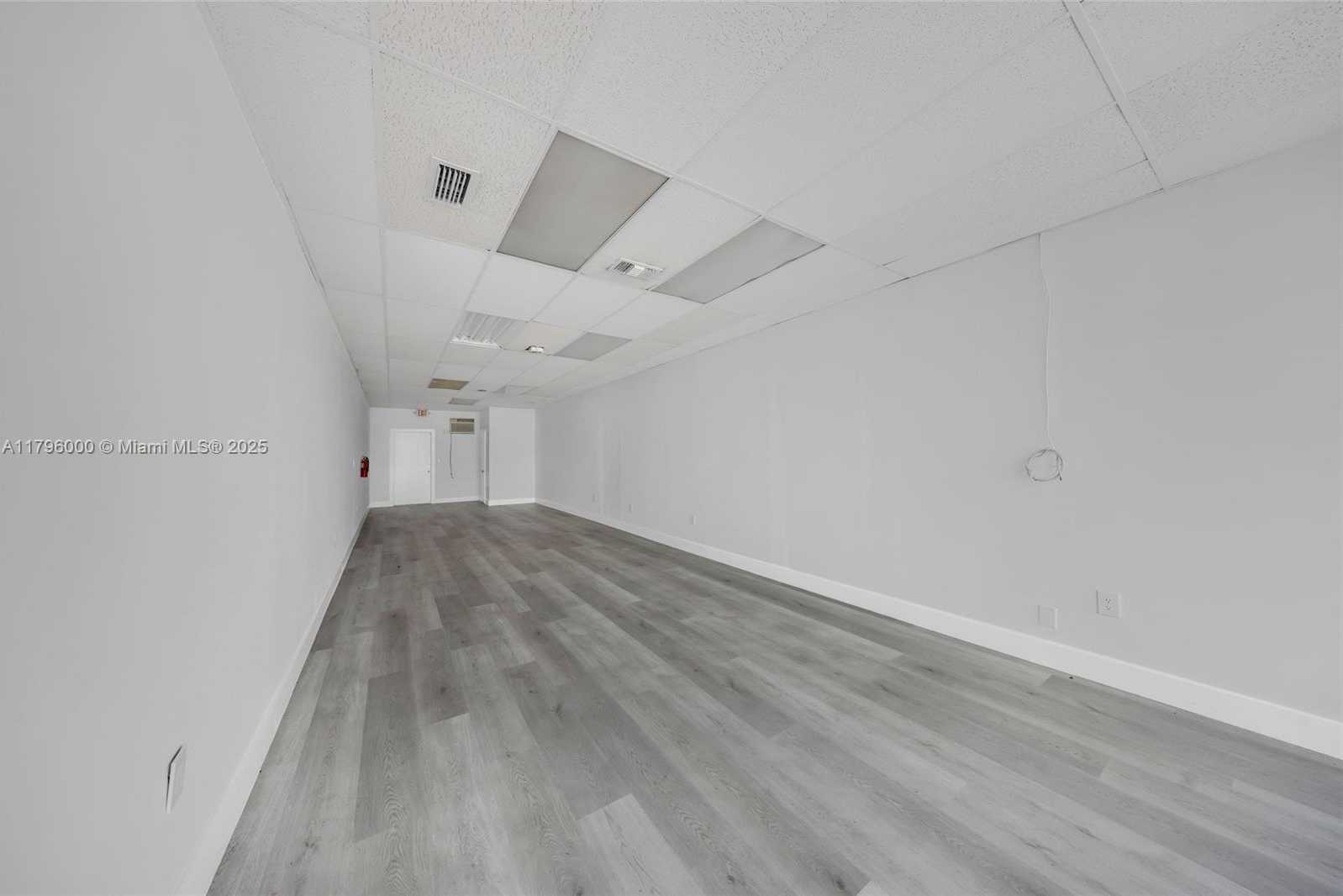 Small Image of 752 WEST FLAGLER ST, Miami Number 12