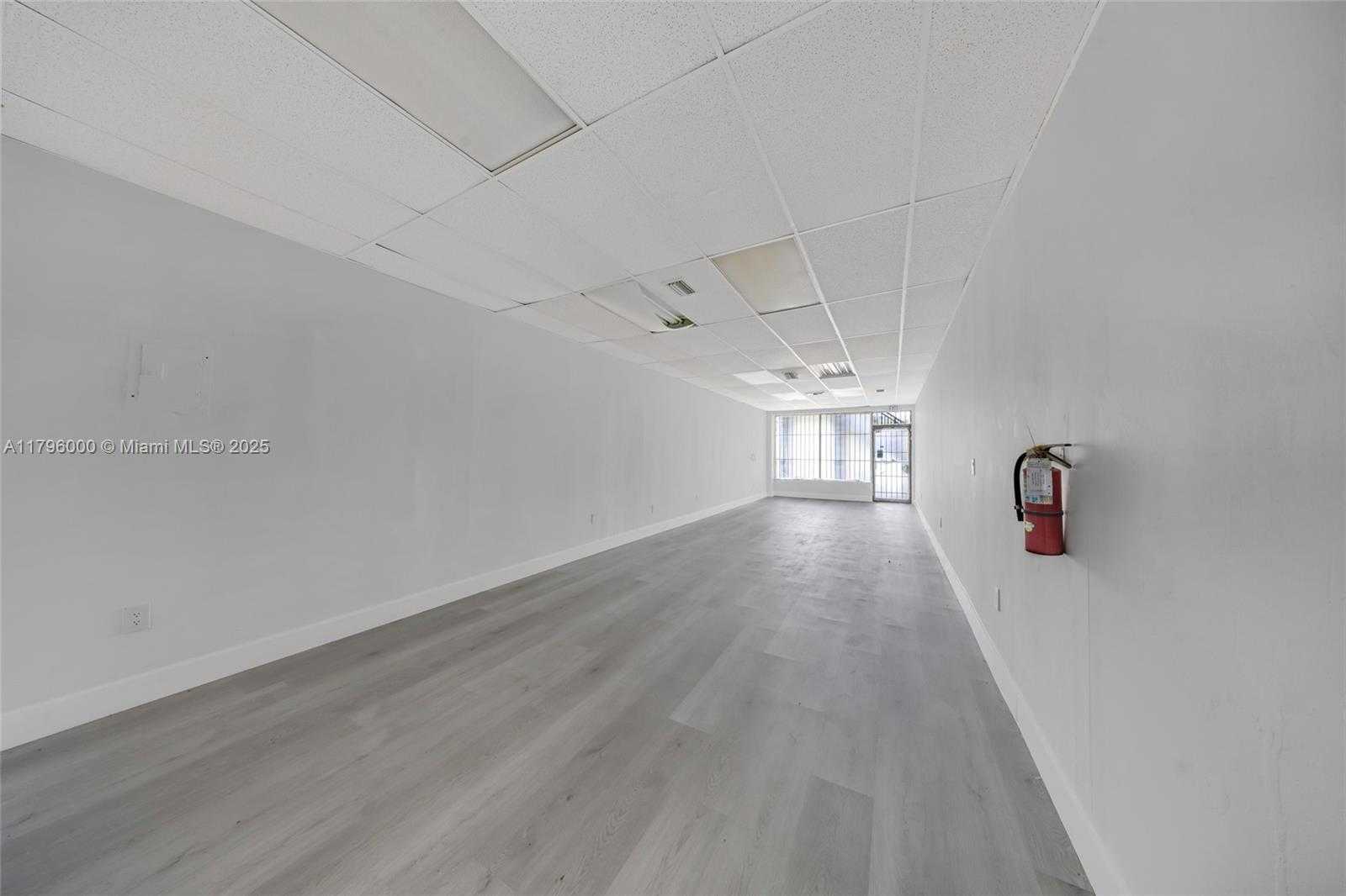 Small Image of 752 WEST FLAGLER ST, Miami Number 16