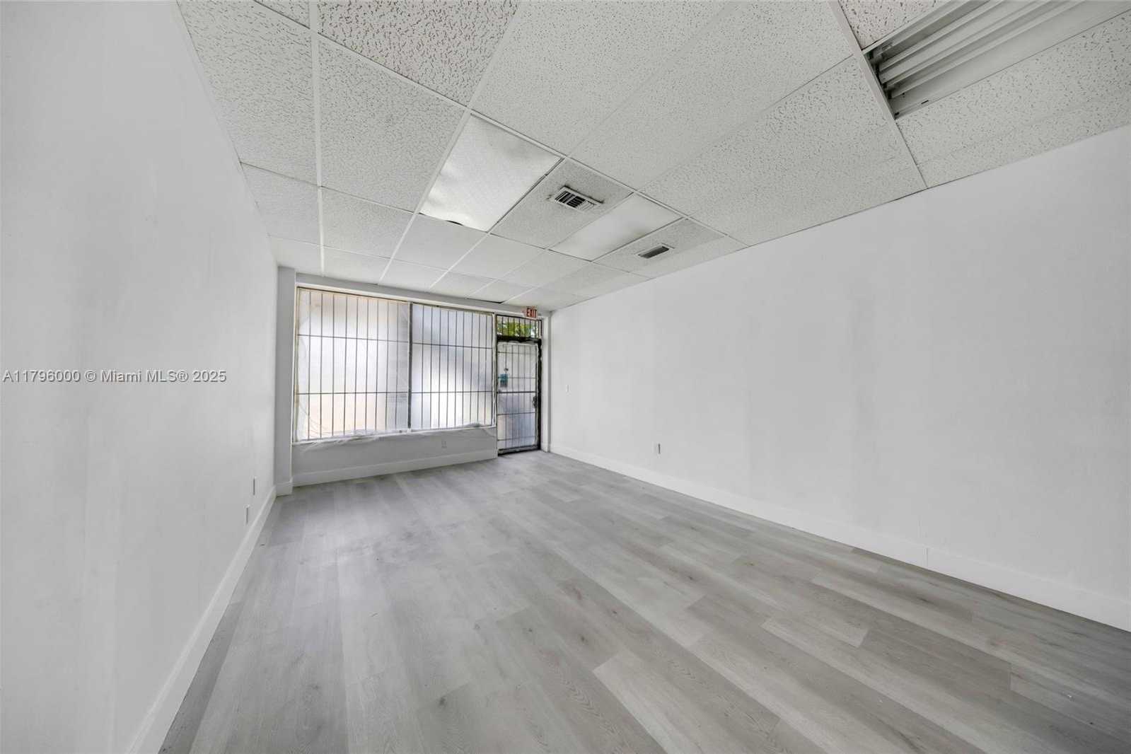 Small Image of 752 WEST FLAGLER ST, Miami Number 18