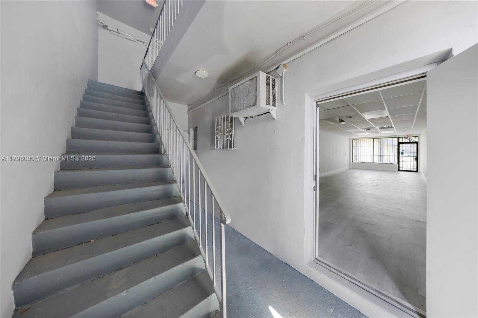 Small Image of 752 WEST FLAGLER ST, Miami Number 20