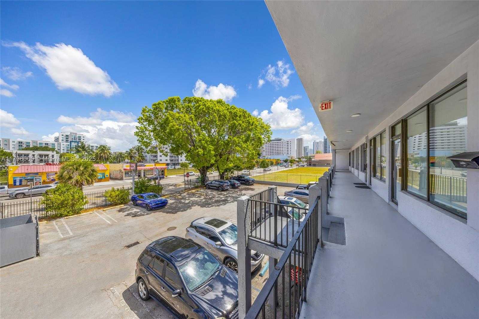 Small Image of 752 WEST FLAGLER ST, Miami Number 37
