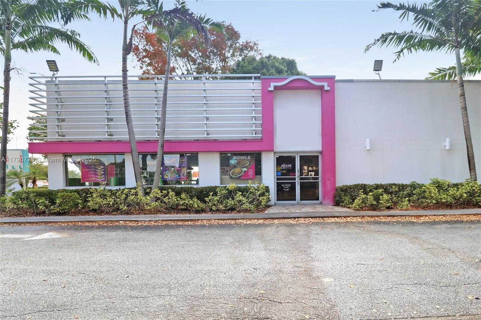 Small Image of 750 WEST SAMPLE RD, Pompano Beach Number 11