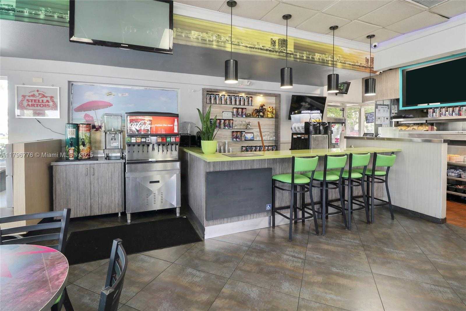 Small Image of 750 WEST SAMPLE RD, Pompano Beach Number 18