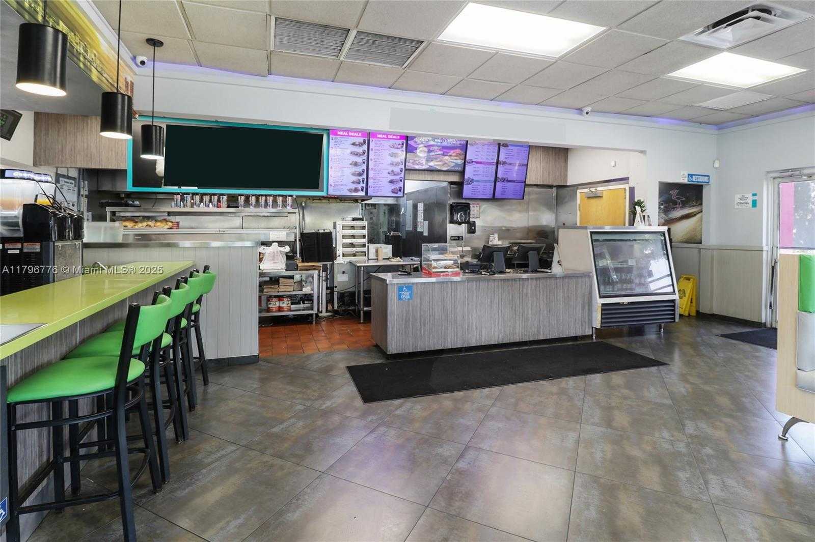 Small Image of 750 WEST SAMPLE RD, Pompano Beach Number 19