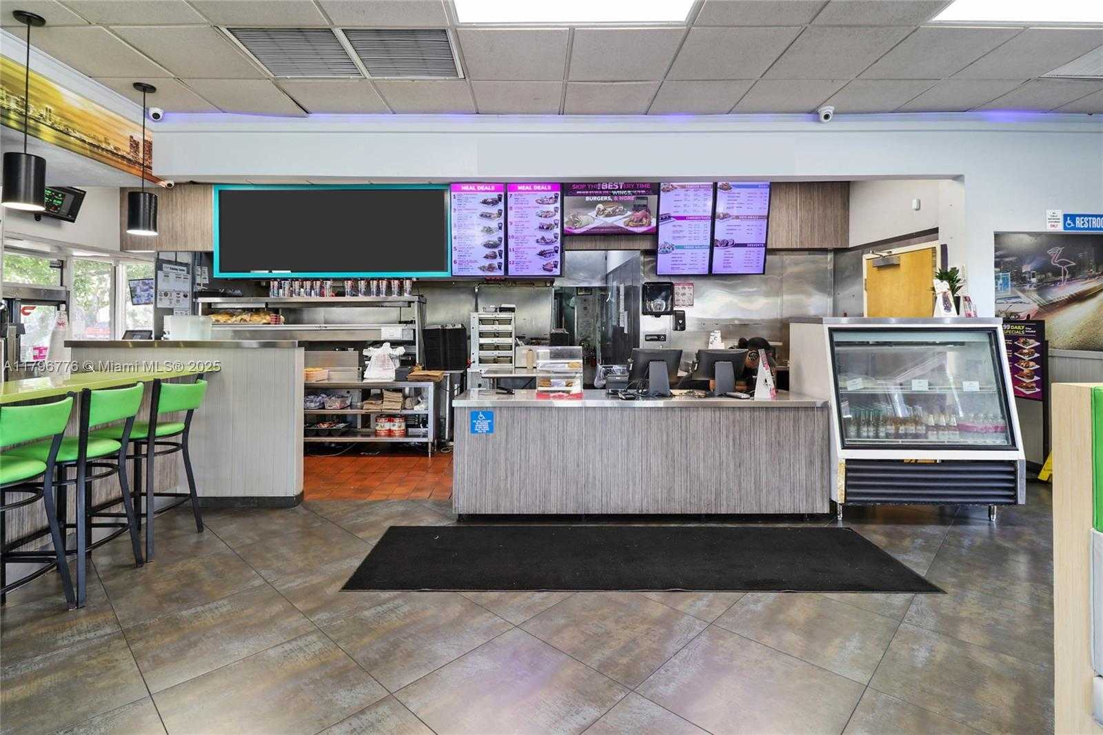 Small Image of 750 WEST SAMPLE RD, Pompano Beach Number 20