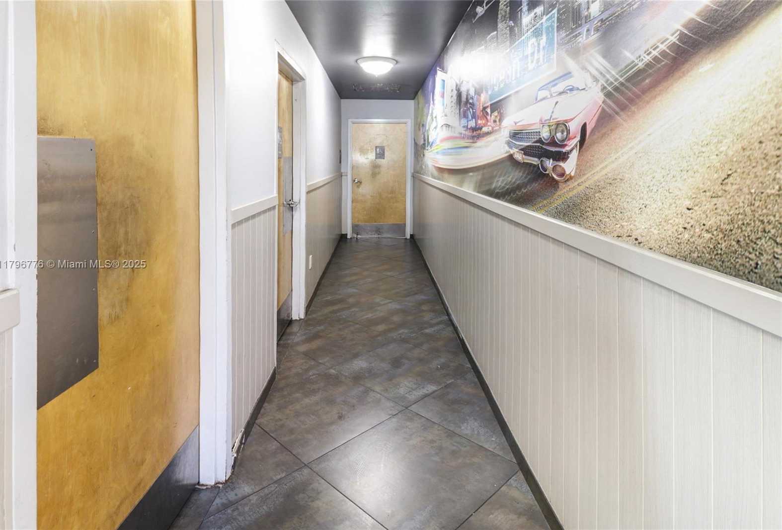 Small Image of 750 WEST SAMPLE RD, Pompano Beach Number 25
