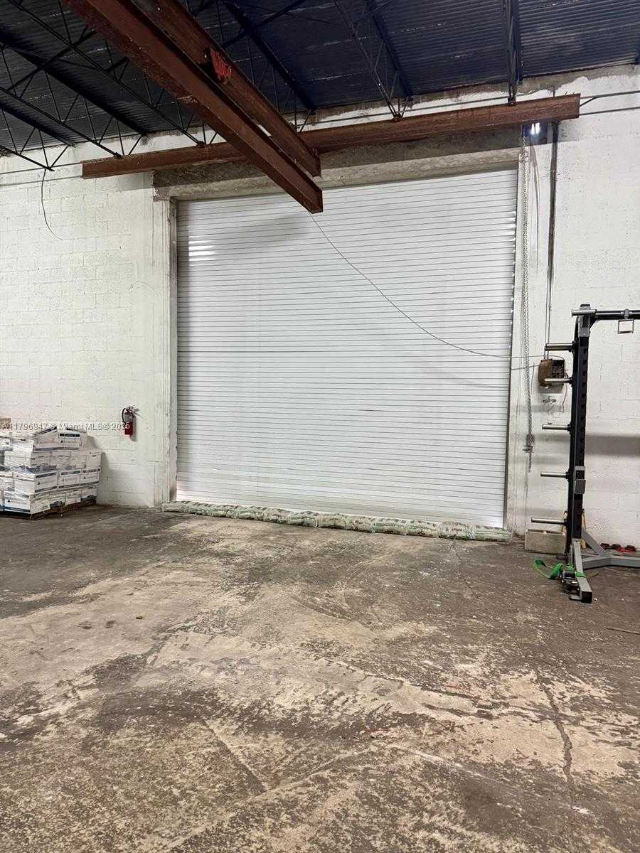 Small Image of 6236 MIRAMAR PW, Miramar Number 11