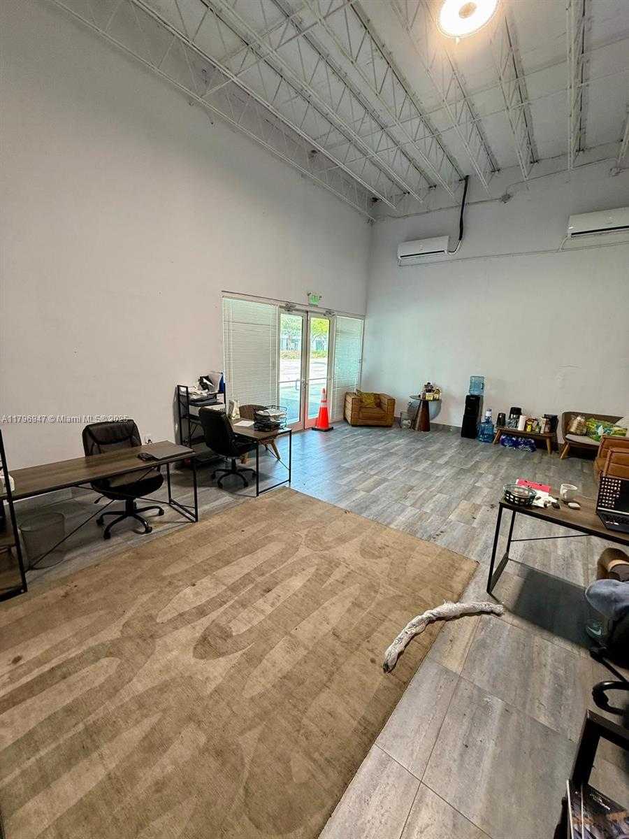 Small Image of 6236 MIRAMAR PW, Miramar Number 8