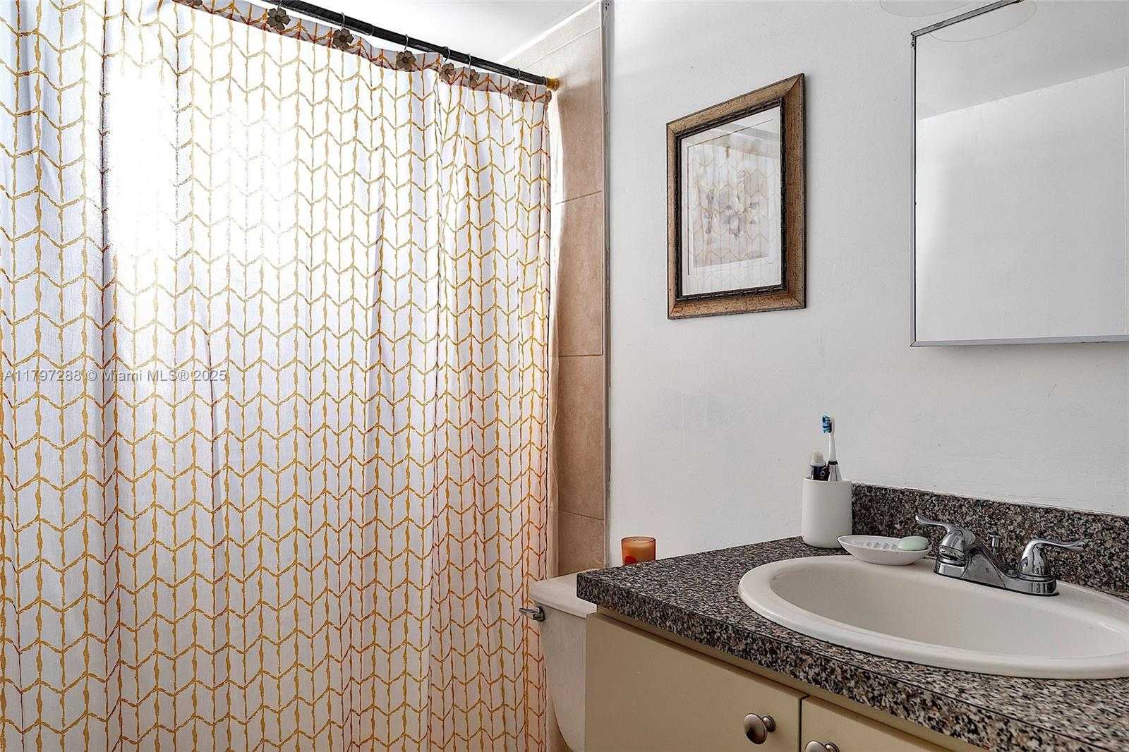 Small Image of 1361 SOUTH WEST 4TH ST, Miami Number 10