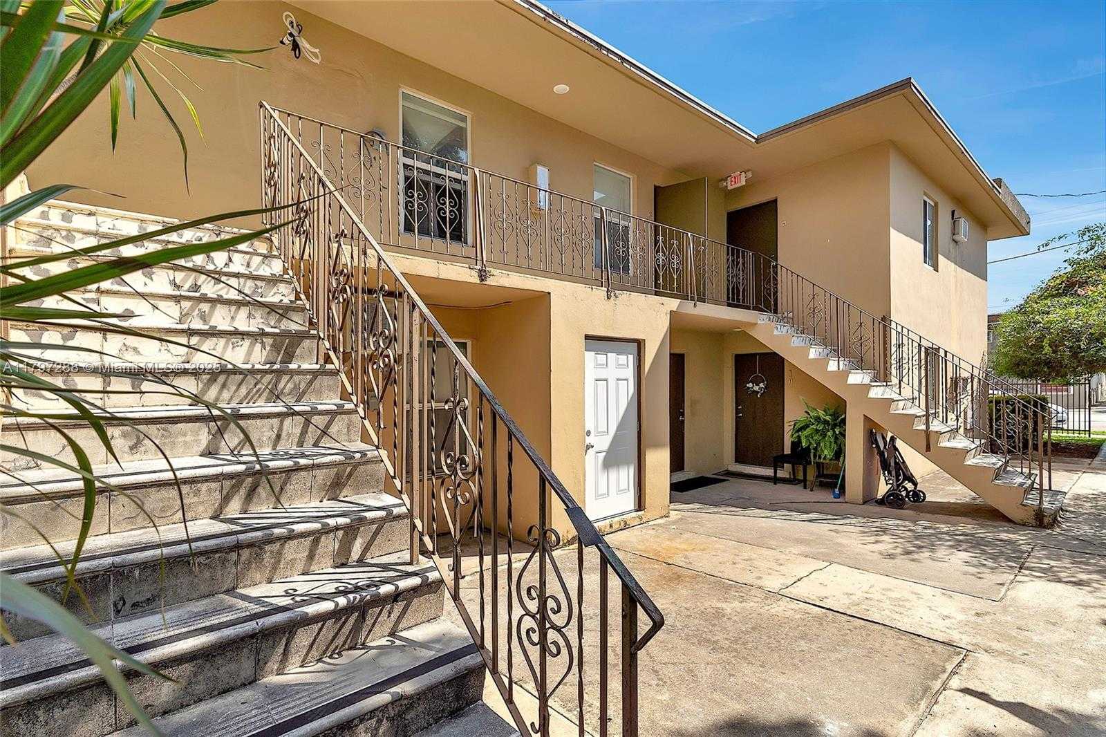 Small Image of 1361 SOUTH WEST 4TH ST, Miami Number 12