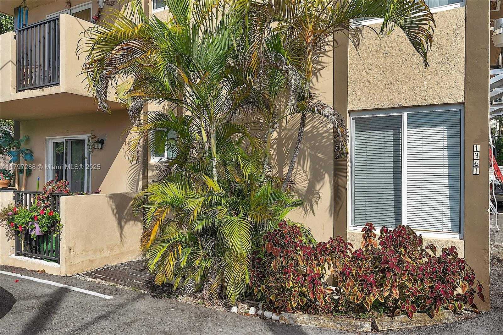 Small Image of 1361 SOUTH WEST 4TH ST, Miami Number 3