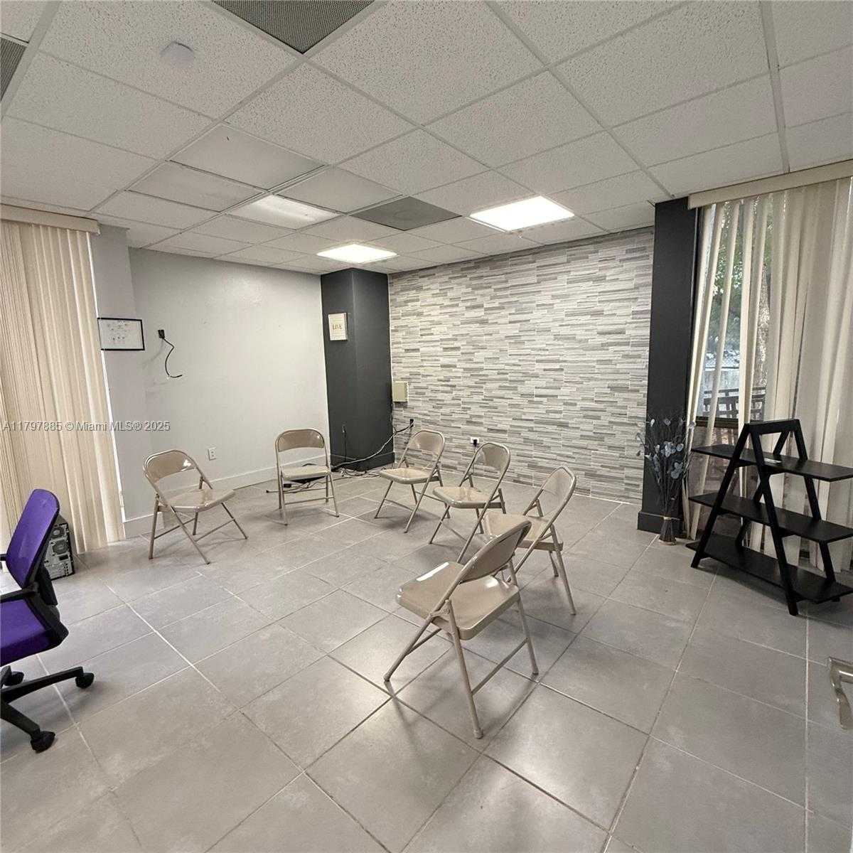 Small Image of 500 NORTH WEST 165TH ST RD #101, Miami Number 16