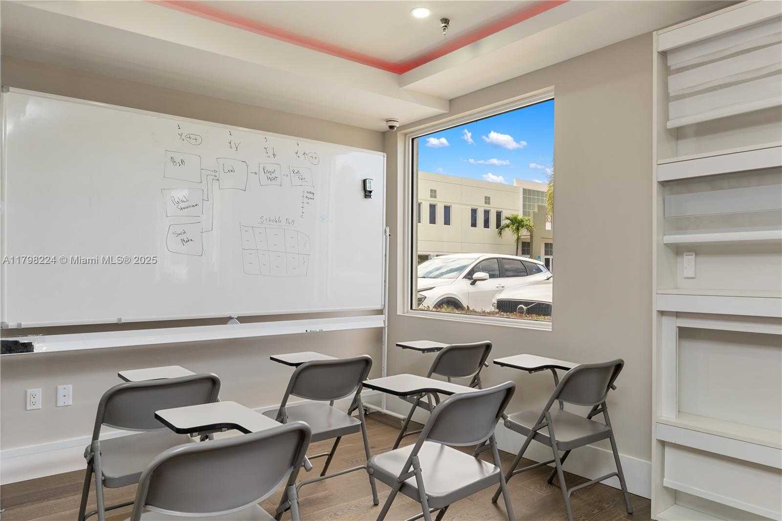Small Image of 1200 SOUTH ROGERS CIR #9, Boca Raton Number 20