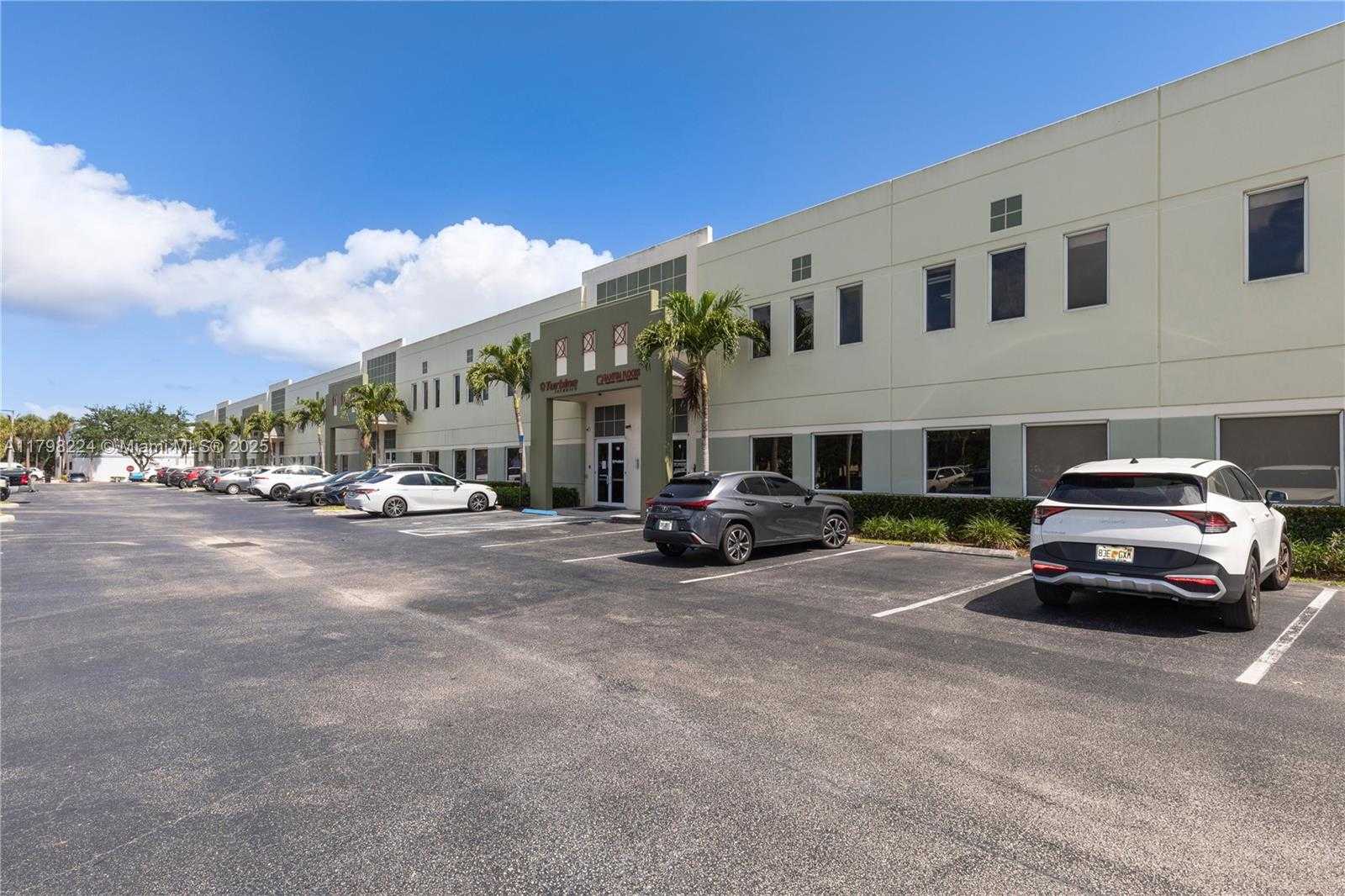 Small Image of 1200 SOUTH ROGERS CIR #9, Boca Raton Number 43