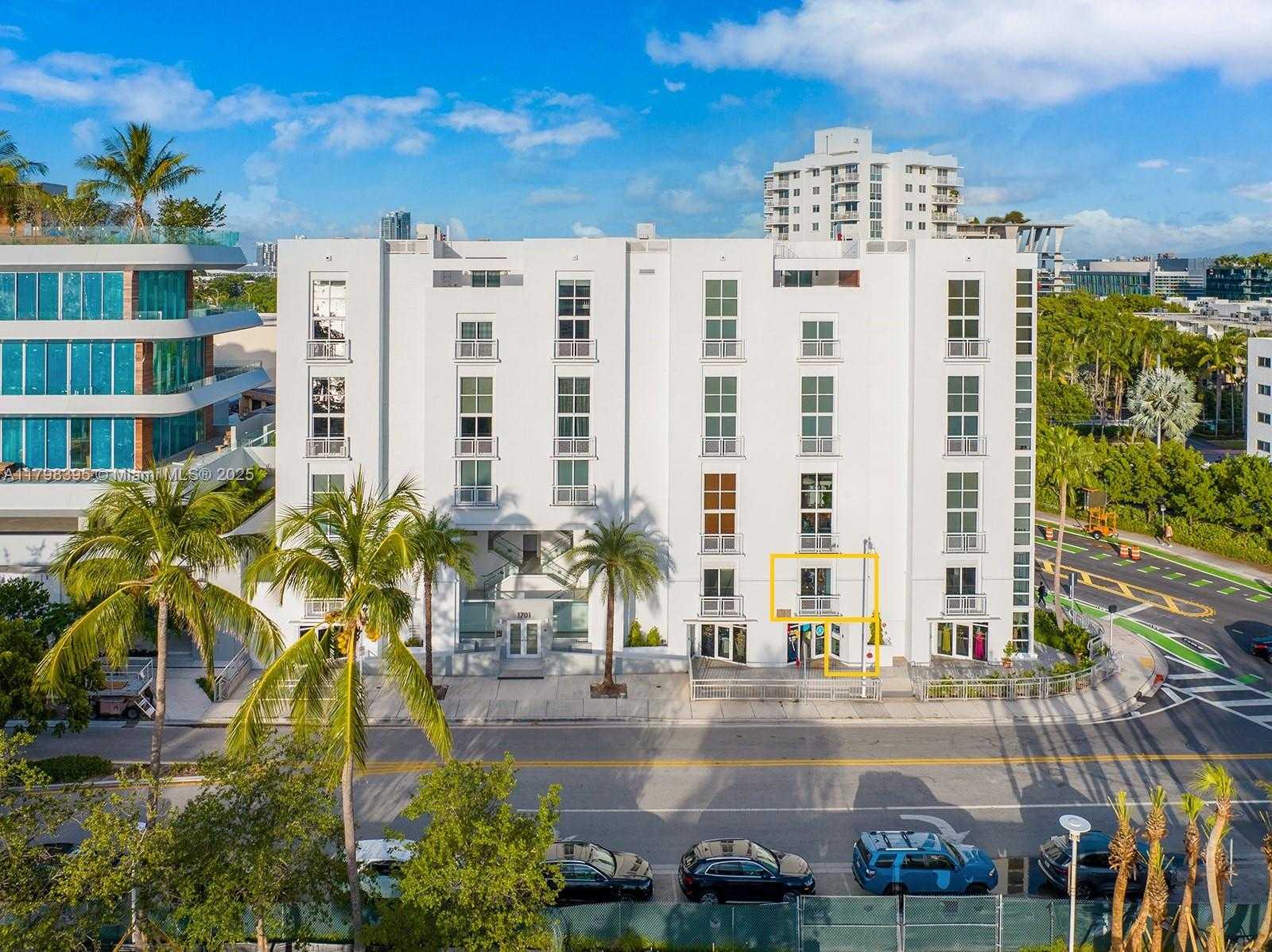 Small Image of 1701 SUNSET HARBOUR DR #S202, Miami Beach Number 2