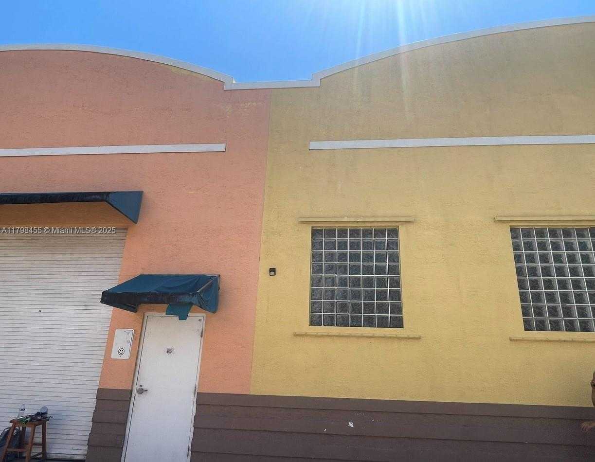 Small Image of 212 NORTH FEDERAL HWY, Dania Beach Number 13