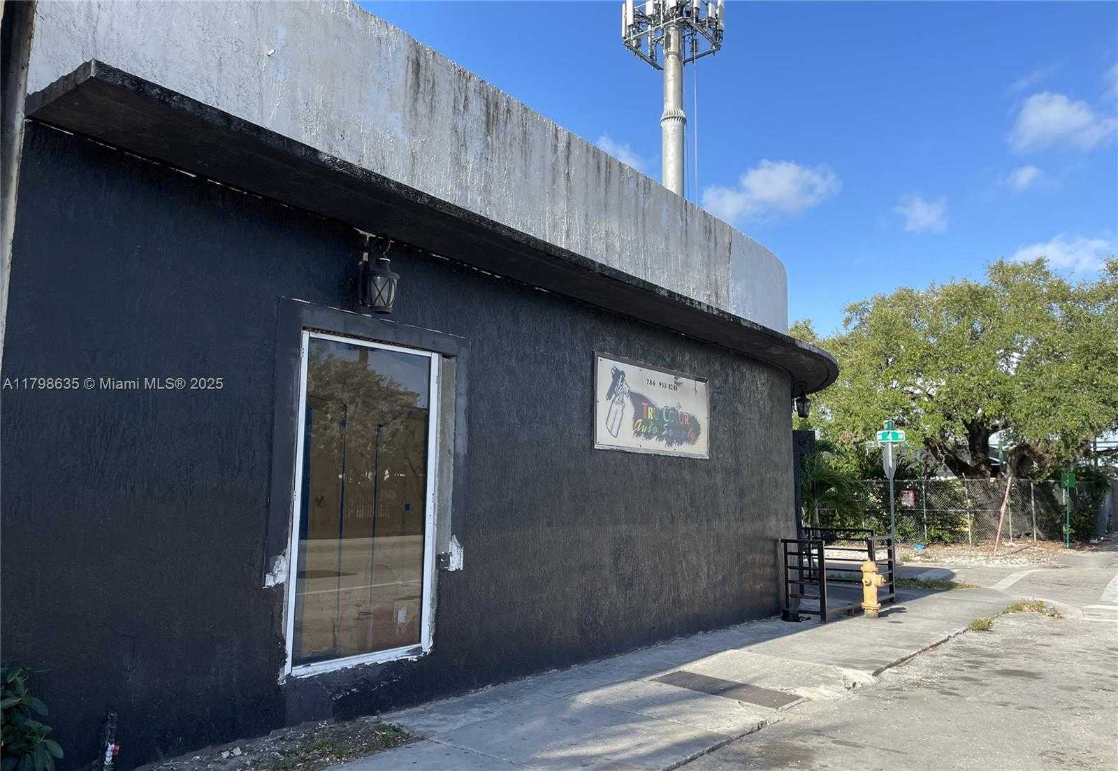 Small Image of 360 NORTH WEST 71ST ST, Miami Number 10