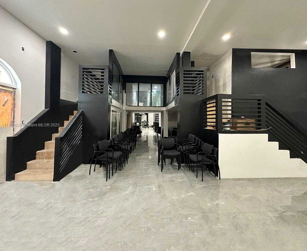 Small Image of 360 NORTH WEST 71ST ST, Miami Number 4