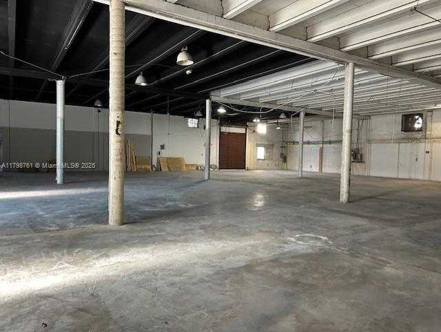 Small Image of 3075 SOUTH WEST 39TH AVE, Miami Number 5
