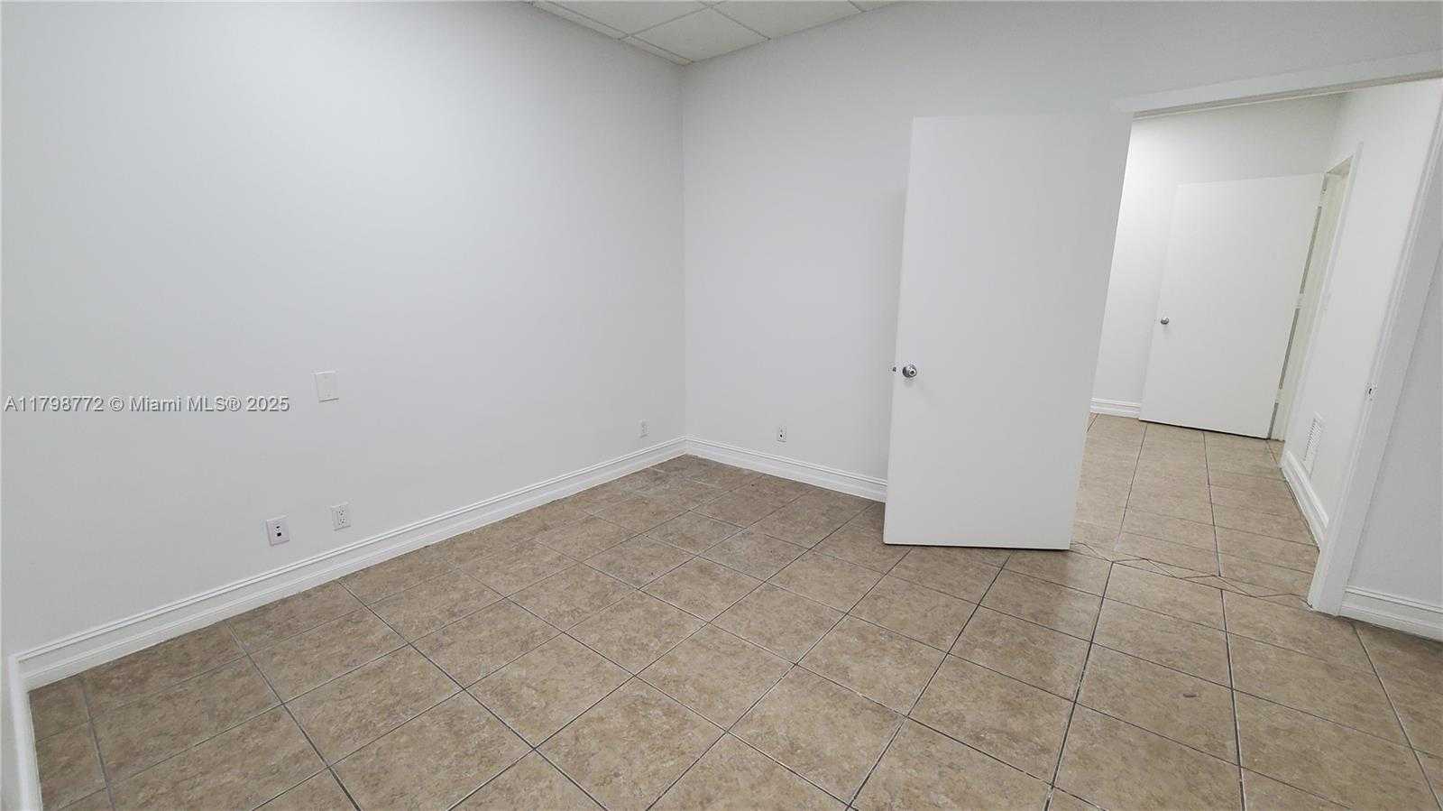 Small Image of 7570 NORTH WEST 14TH ST, Miami Number 6