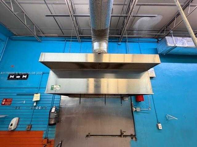Small Image of 1120 EAST 25TH ST, Hialeah Number 6