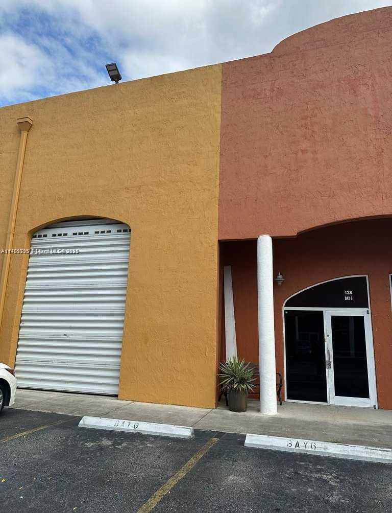 Small Image of 2970 WEST 84TH ST #6, Hialeah Number 2