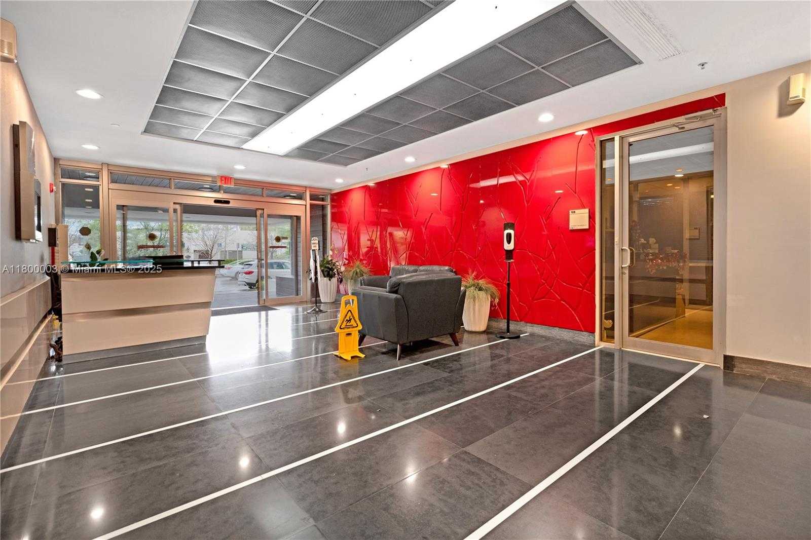 Small Image of 2450 NORTH HOLLYWOOD BLVD #601, Hollywood Number 4